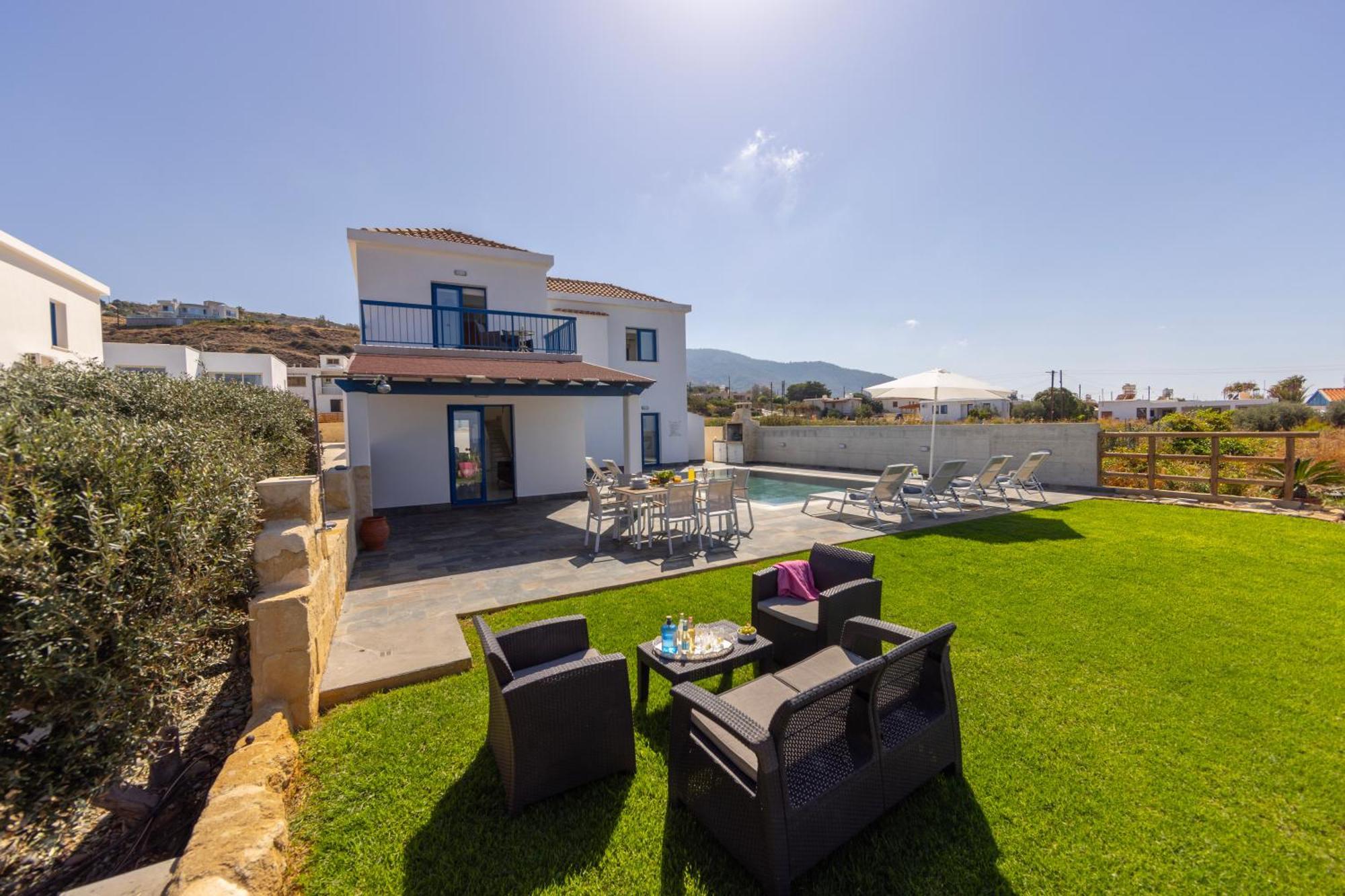 Diana Seaside Villas Pomos Eksteriør bilde