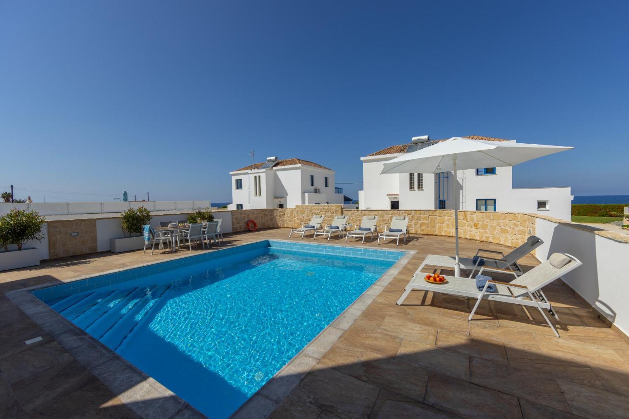 Diana Seaside Villas Pomos Eksteriør bilde