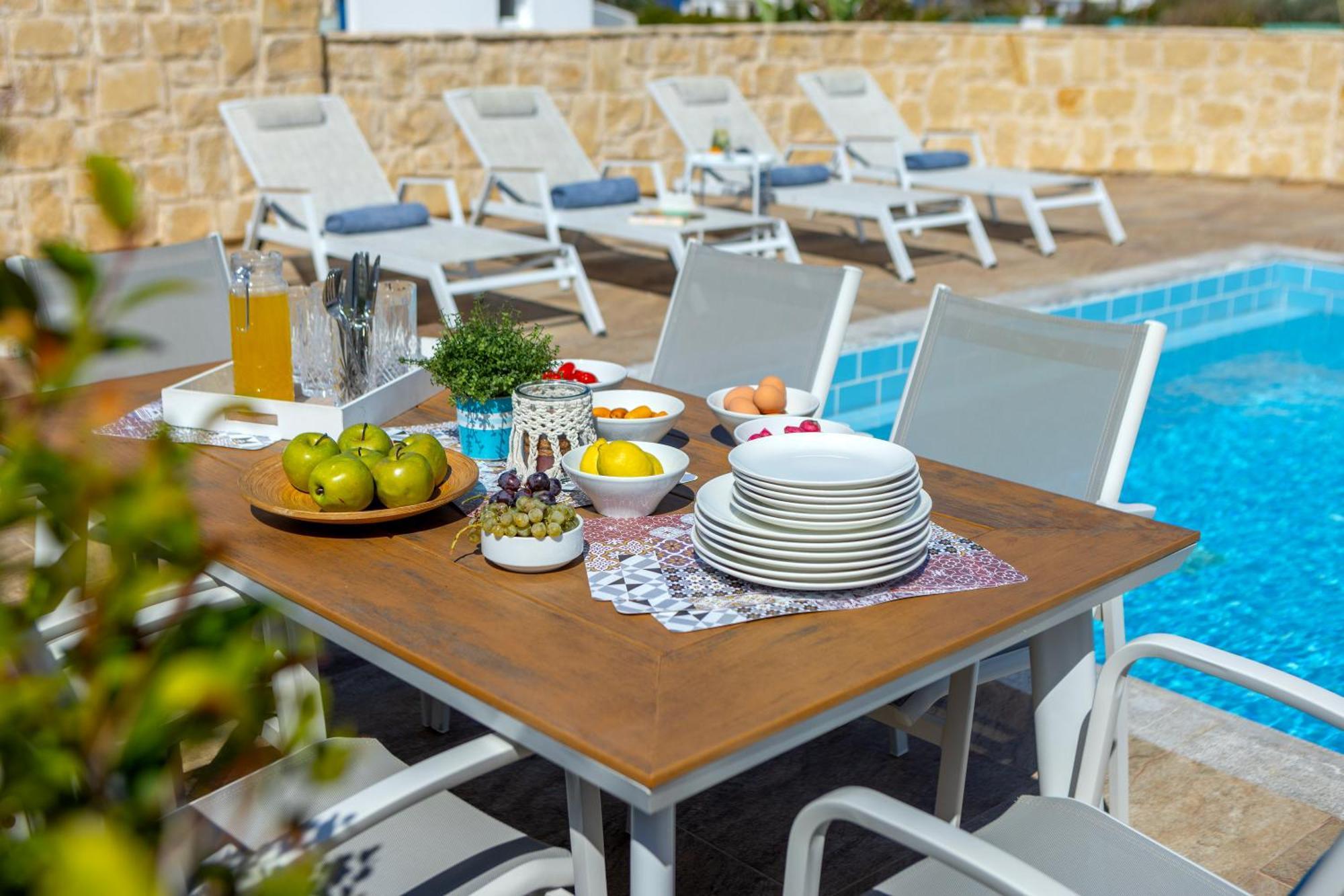Diana Seaside Villas Pomos Eksteriør bilde