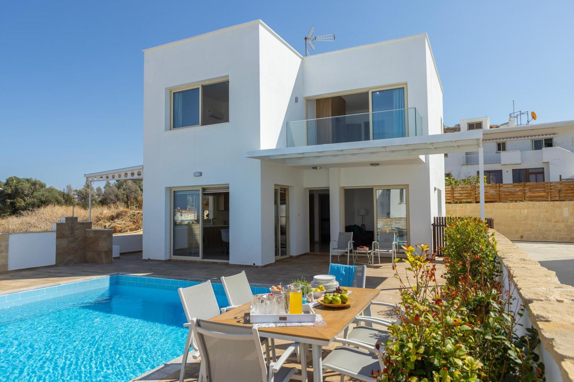Diana Seaside Villas Pomos Eksteriør bilde