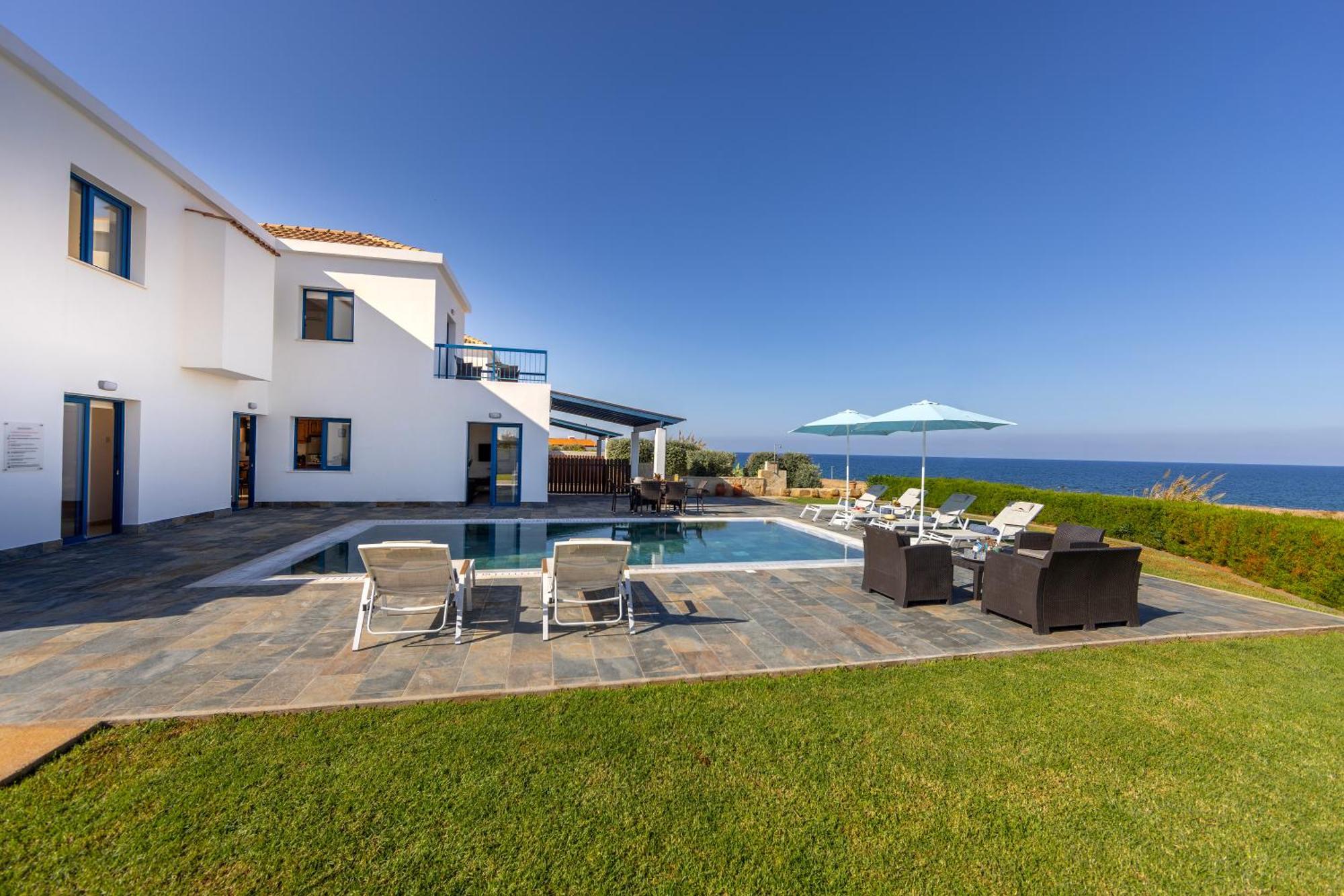 Diana Seaside Villas Pomos Eksteriør bilde