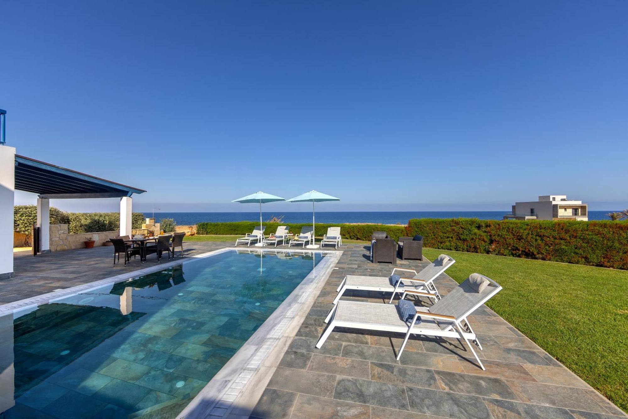 Diana Seaside Villas Pomos Eksteriør bilde