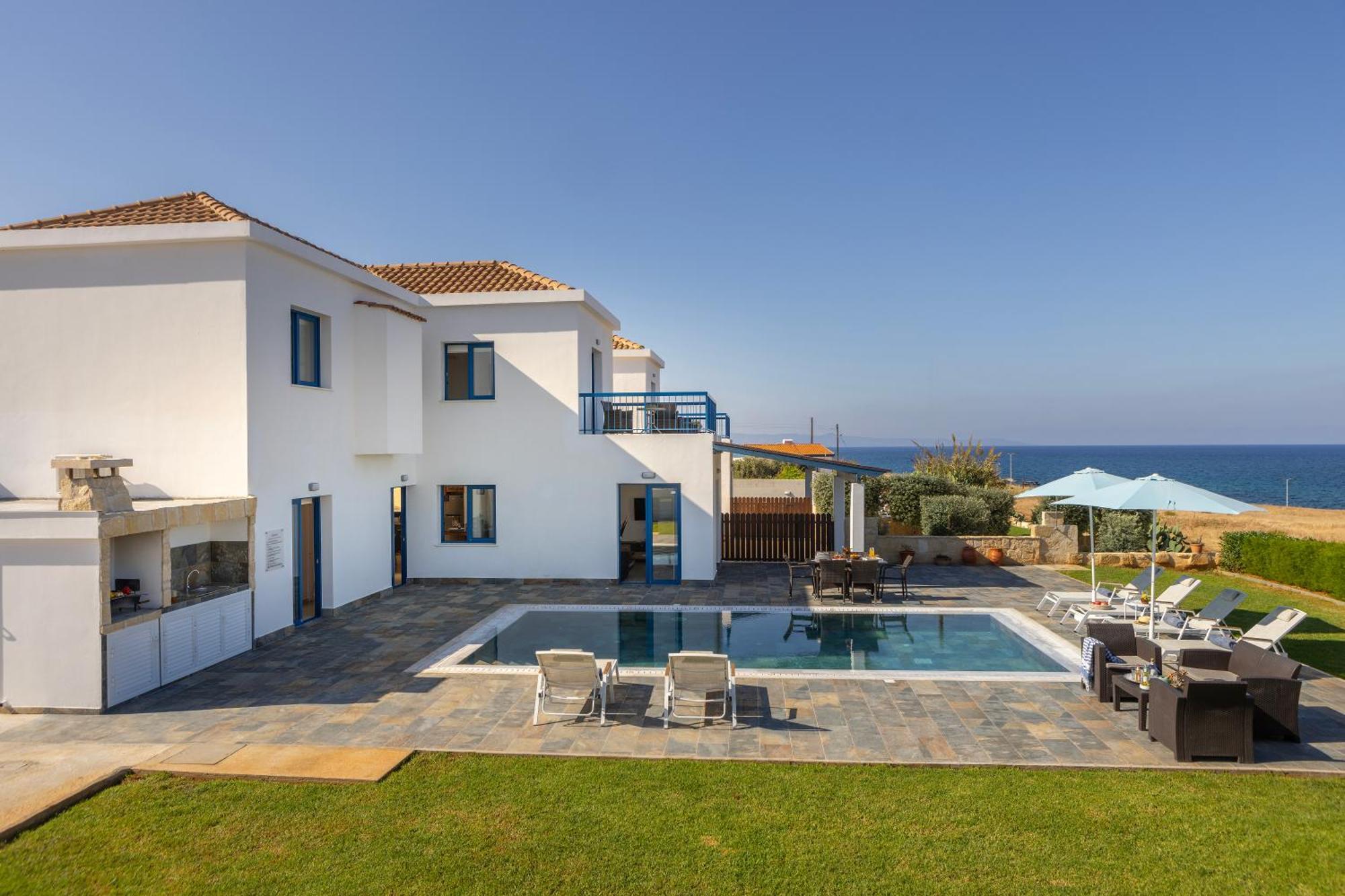 Diana Seaside Villas Pomos Eksteriør bilde