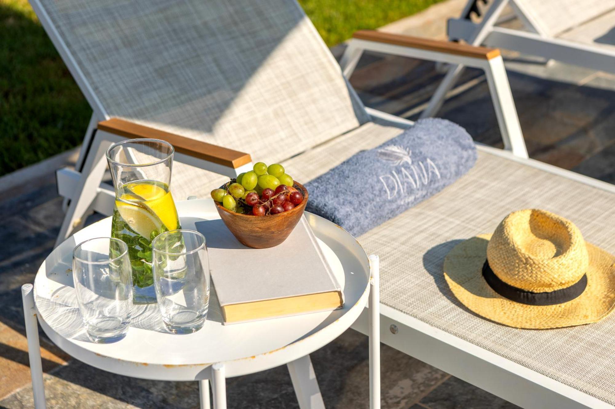 Diana Seaside Villas Pomos Eksteriør bilde