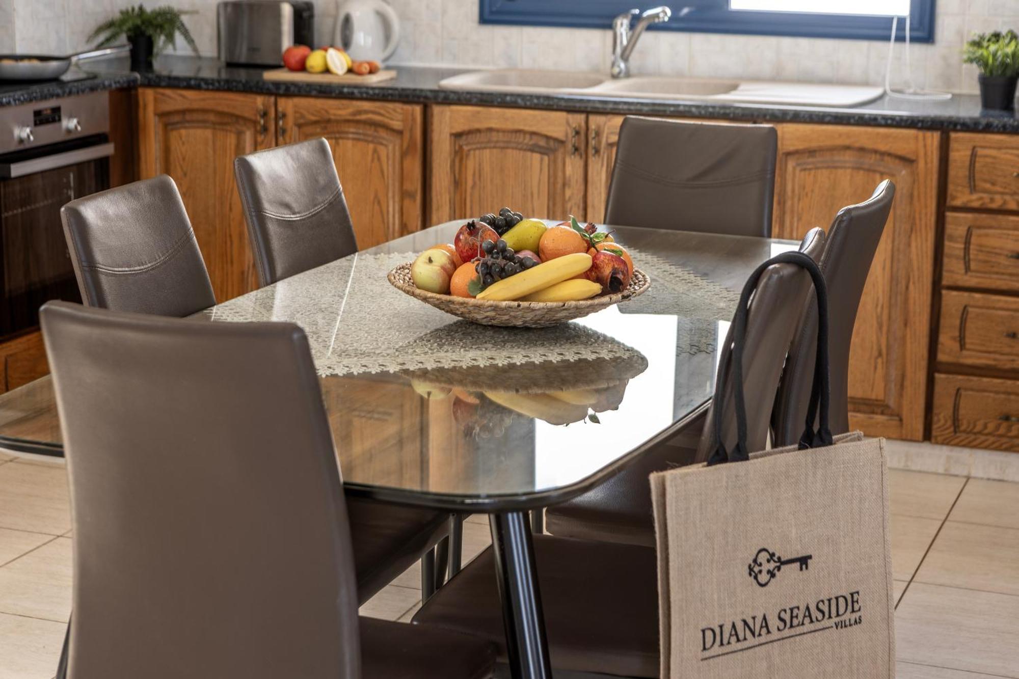 Diana Seaside Villas Pomos Eksteriør bilde