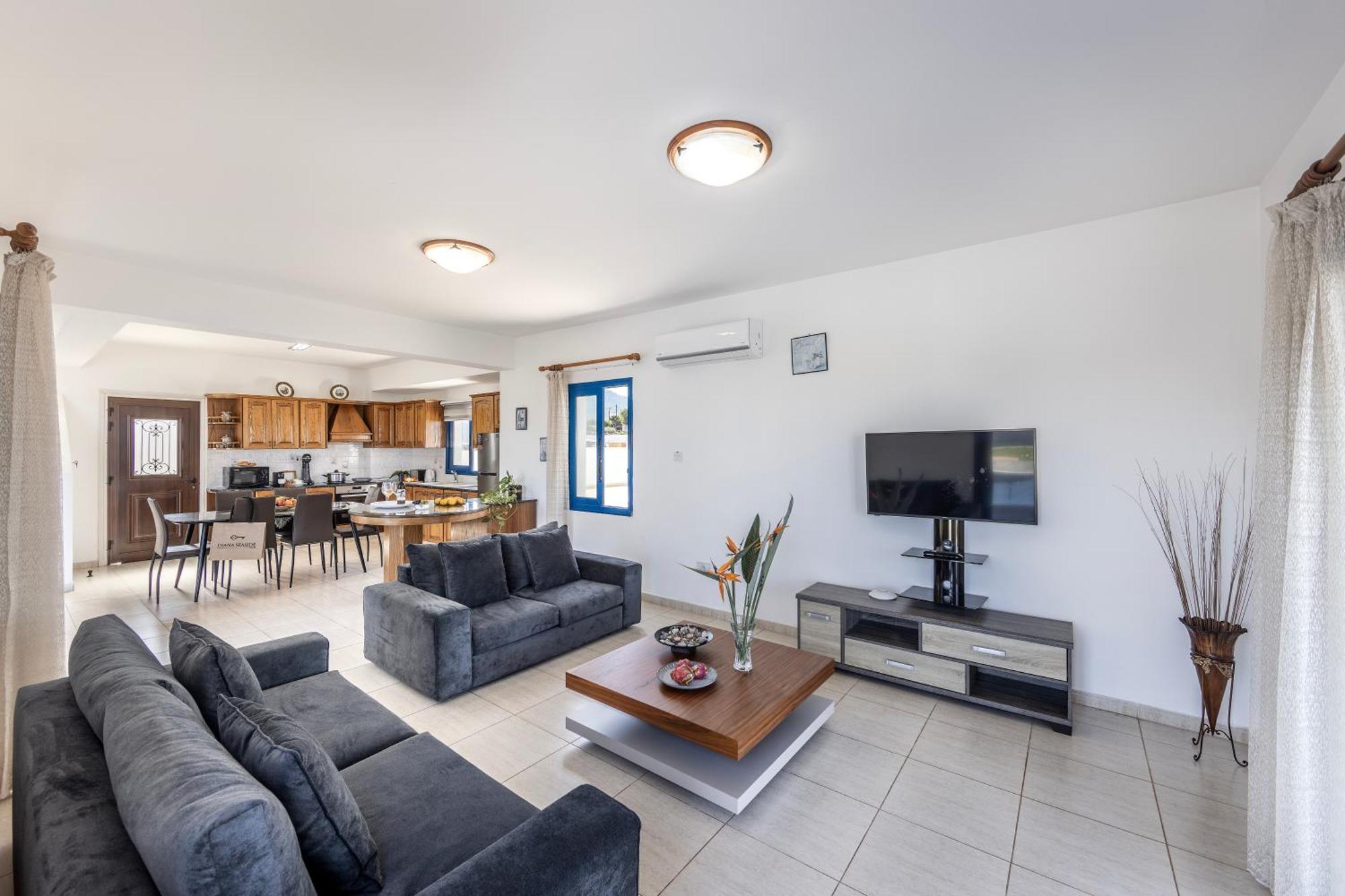 Diana Seaside Villas Pomos Eksteriør bilde